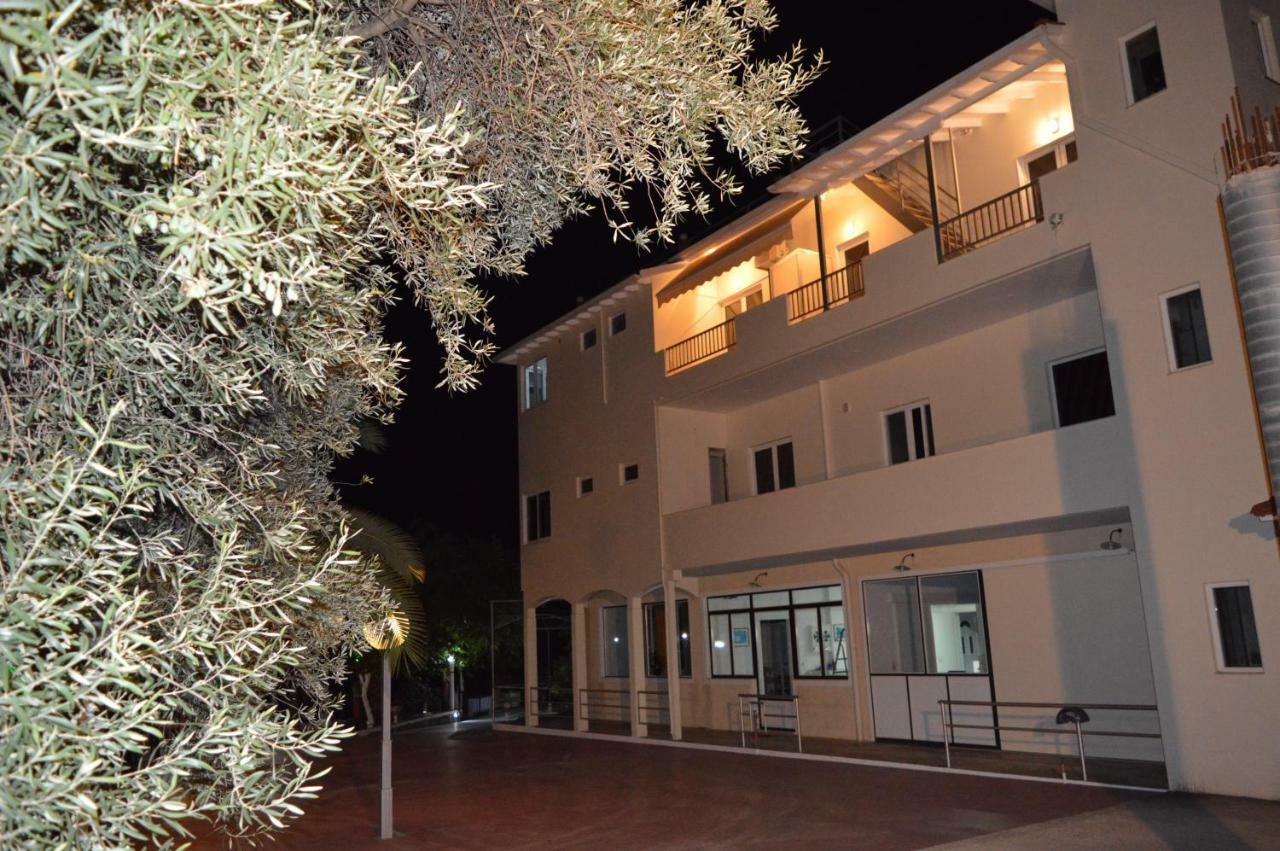 Margarita Apartments นิเกียนา ภายนอก รูปภาพ